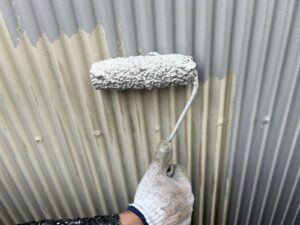 外壁の下塗り