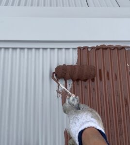 屋根の中塗り